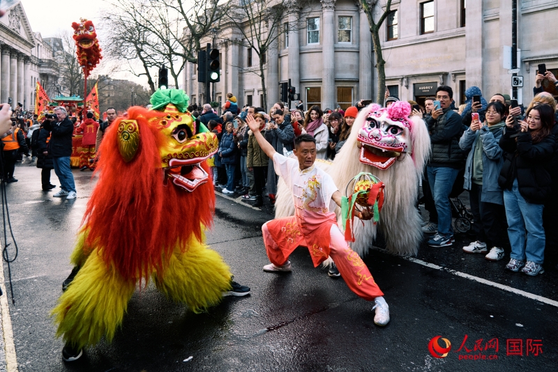 倫敦新春慶典現(xiàn)場(chǎng)。人民網(wǎng) 郭錦標(biāo)、楊浩鵬攝