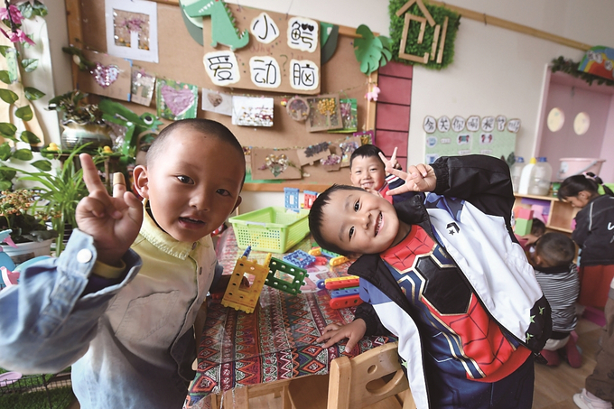 江蘇援建的拉薩市江蘇實(shí)驗(yàn)幼兒園，所有師資在江蘇接受培訓(xùn)，打造具有江蘇水準(zhǔn)的優(yōu)質(zhì)學(xué)前教育資源。 本報(bào)記者 萬(wàn)程鵬 攝