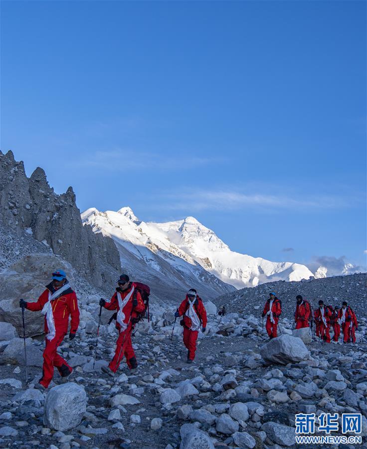 （2020珠峰高程測(cè)量）（7）2020珠峰高程測(cè)量登山隊(duì)全體隊(duì)員安全返回大本營(yíng)