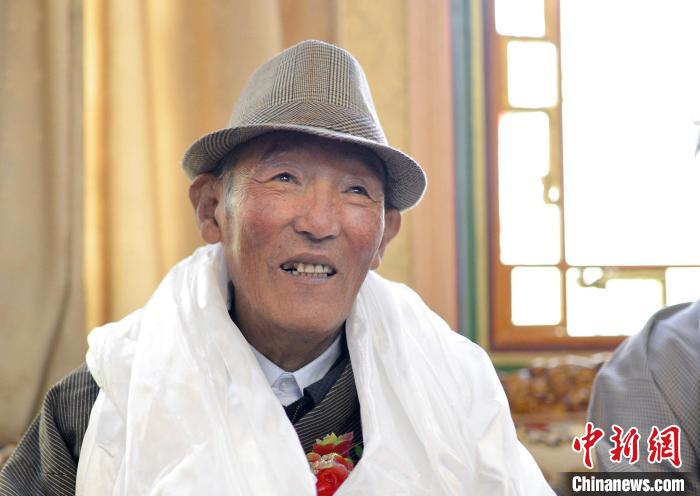 西藏一代繪畫(huà)巨匠丹巴繞旦逝世享年82歲