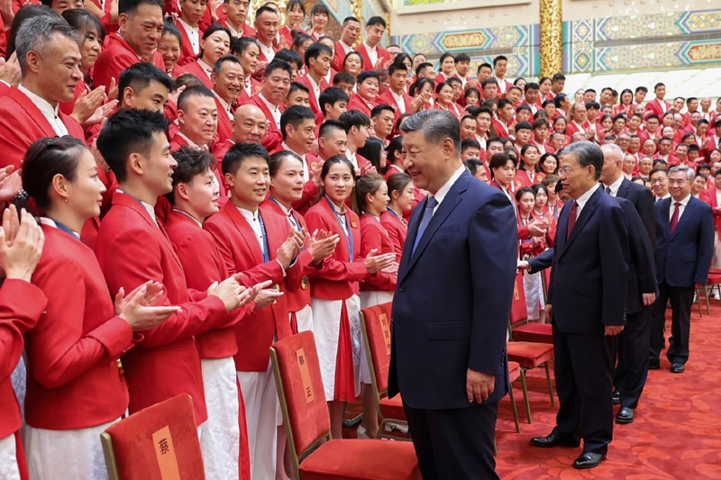 2024年8月20日，習(xí)近平總書記在人民大會(huì)堂接見(jiàn)第33屆夏季奧林匹克運(yùn)動(dòng)會(huì)中國(guó)體育代表團(tuán)全體成員。