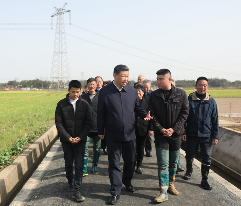 2024年3月19日，習(xí)近平總書(shū)記在湖南常德港中坪村考察。