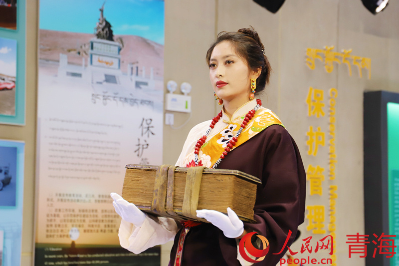 藏品展示。人民網(wǎng) 楊啟紅攝